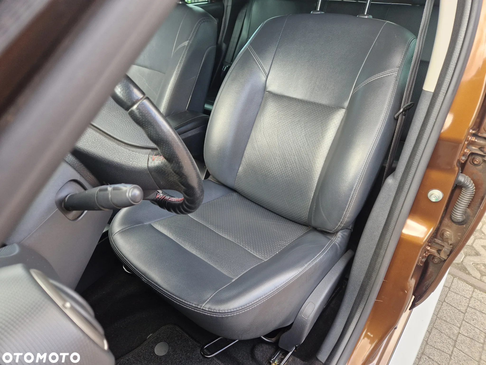 Dacia Duster 1.6 16V 4x2 Prestige - 20