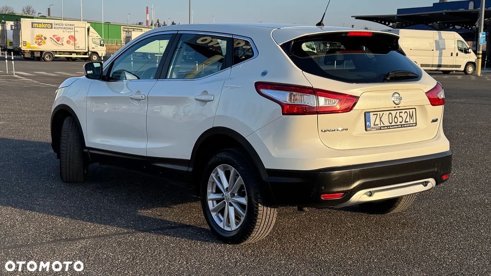 Nissan Qashqai 1.6 dCi DPF acenta - 4