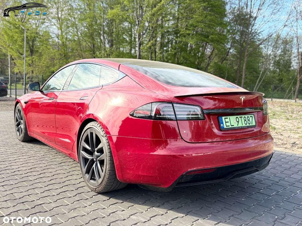 Tesla Model S - 14