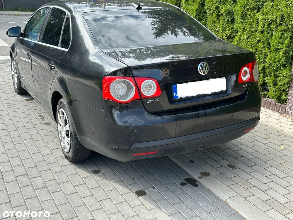 Volkswagen Jetta 1.9 TDI Trendline - 3