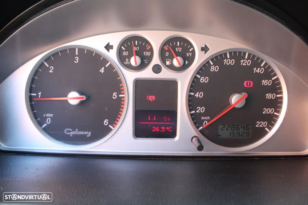 Ford Galaxy TDI Ghia - 43