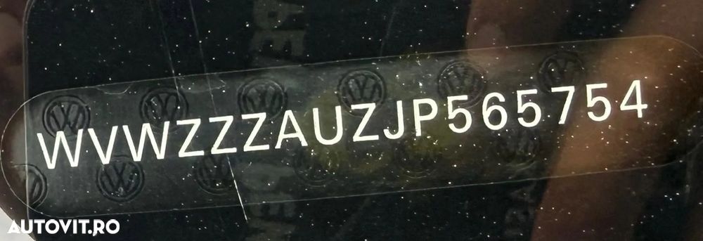 Volkswagen Golf 1.6 TDI Comfortline - 9