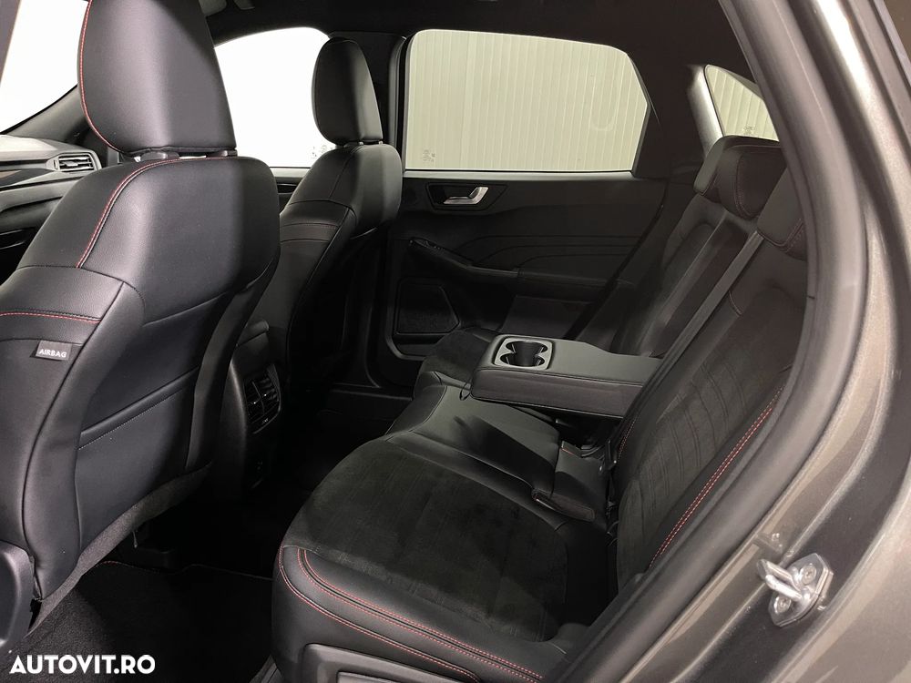 Ford Kuga 2.5 Duratec FHEV 4x4 ST-LINE - 11