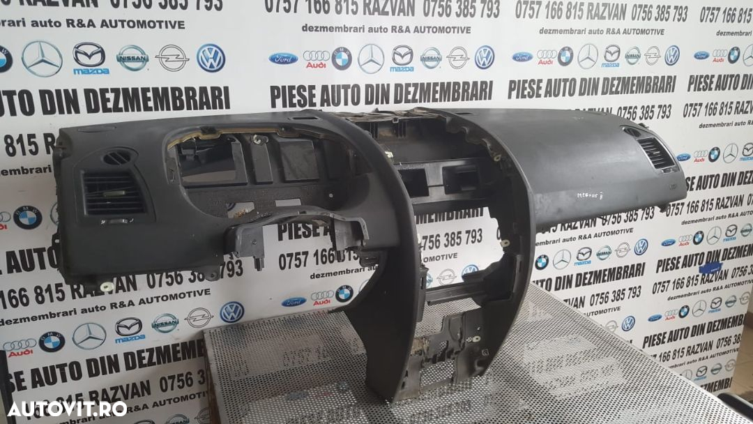 Plansa Bord Renault Megane 2 Volan Stanga Import Germania Livram Oriunde In Tara - 2