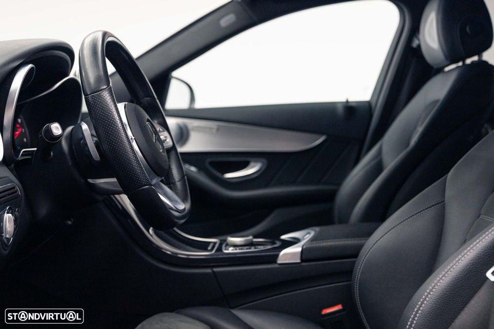 Mercedes-Benz C 300 e AMG Line - 24