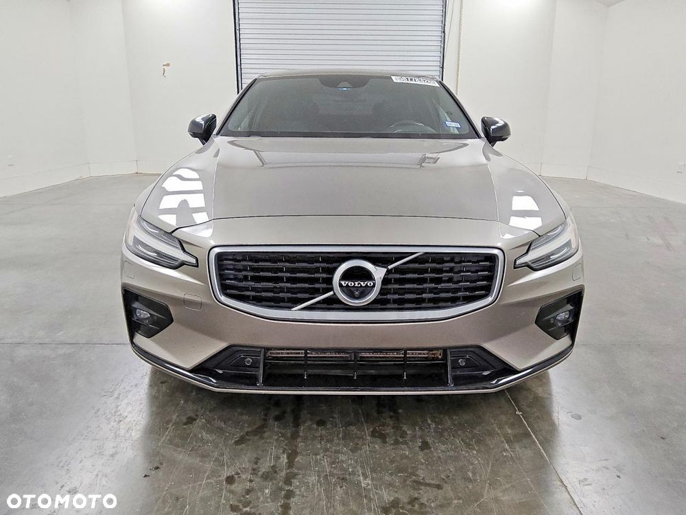 Volvo S60 T5 R-Design Momentum - 5