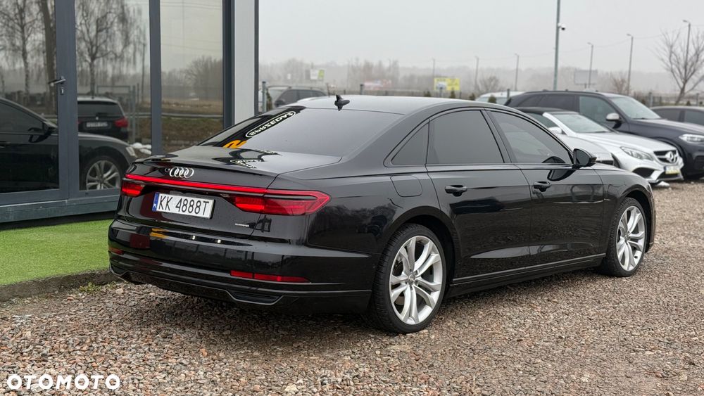 Audi A8 - 3