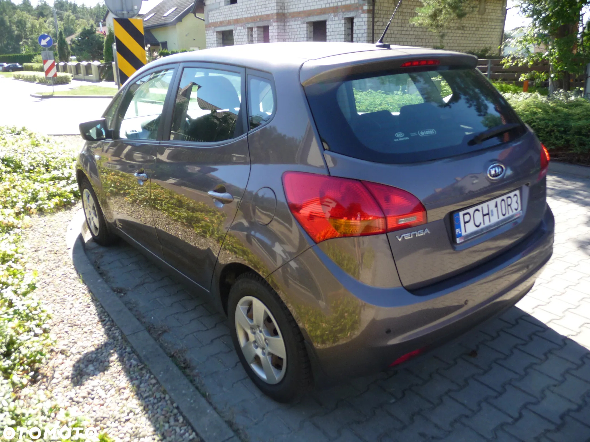 Kia Venga - 4
