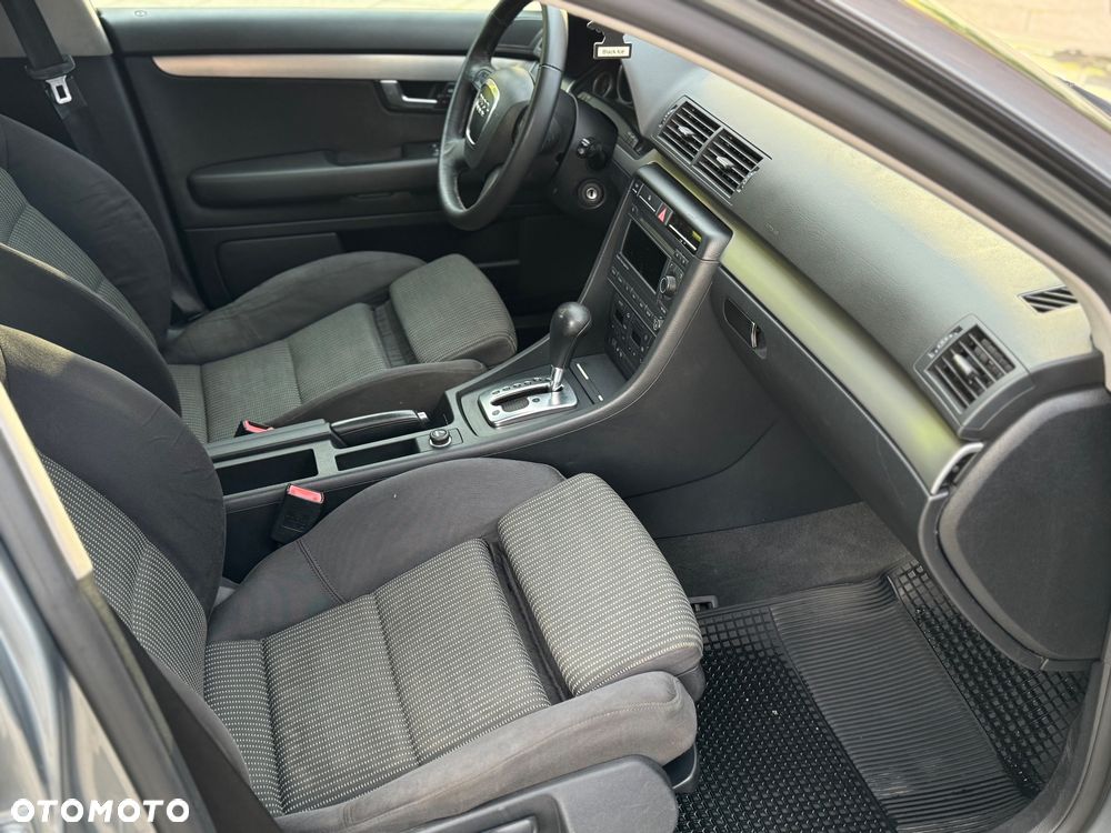 Audi A4 Avant - 13