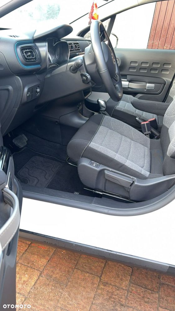 Citroën C3 1.2 PureTech Shine EAT6 - 13