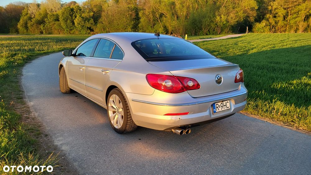 Volkswagen Passat CC - 4