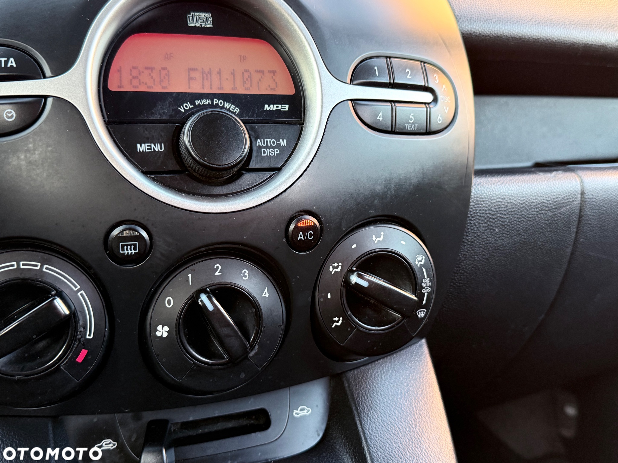 Mazda 2 1.3 Exclusive - 27