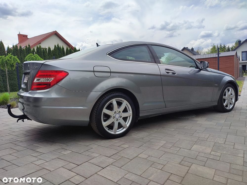 Mercedes-Benz Klasa C 220 BlueTEC BlueEFFICIENCY Edition 7G-TRONIC Edition 1 - 8
