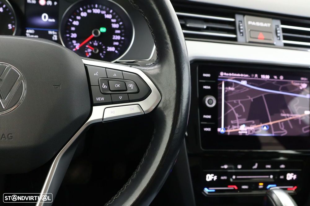 VW Passat Variant 2.0 TDi Business DSG - 13