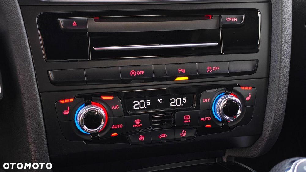 Audi A4 Avant 2.0 TDI DPF clean diesel S line Sportpaket - 30