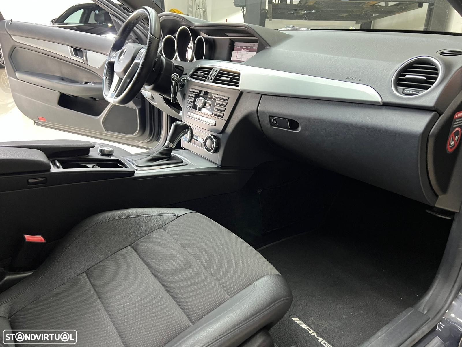 Mercedes-Benz C 220 CDI DPF Coupe BlueEFFICIENCY 7G-TRONIC Edition 1 - 21