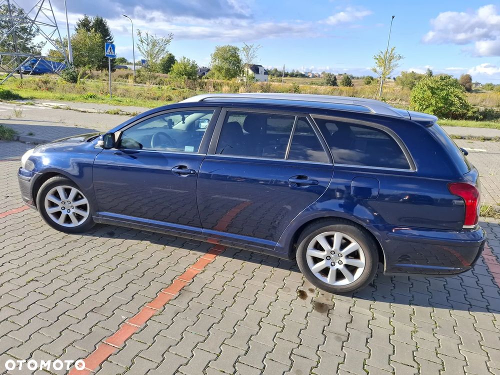 Toyota Avensis 1.8 VVT-i Sol - 6