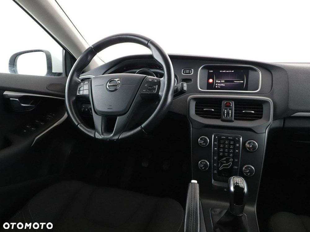 Volvo V40 T2 Kinetic - 17