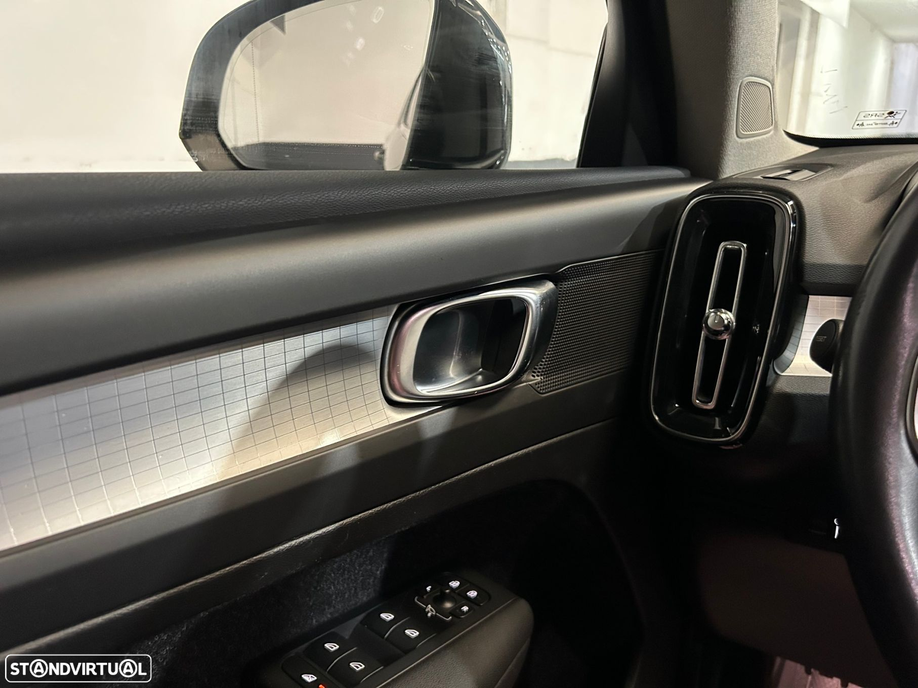 Volvo XC 40 1.5 T5 PHEV Inscription - 36