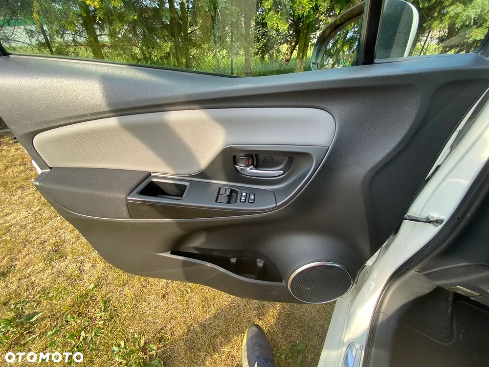 Toyota Yaris 1.5 VVT-i - 16