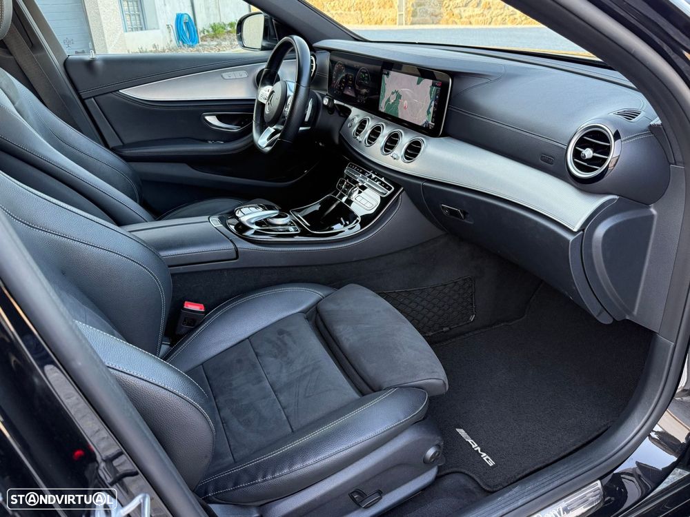Mercedes-Benz E 300 de AMG Line - 24