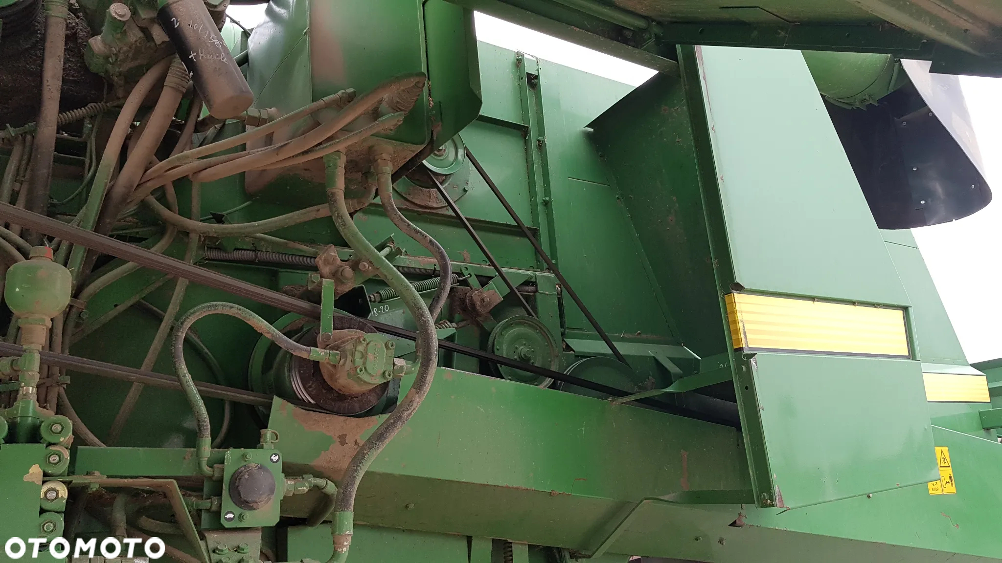 John Deere 2256 - 13