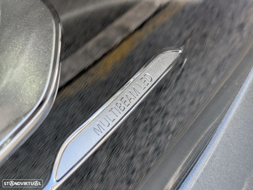 Mercedes-Benz E 300 d AMG - 10