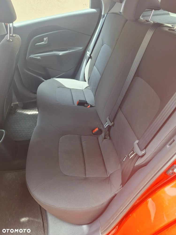 Kia Rio 1.2 L Business Line - 13