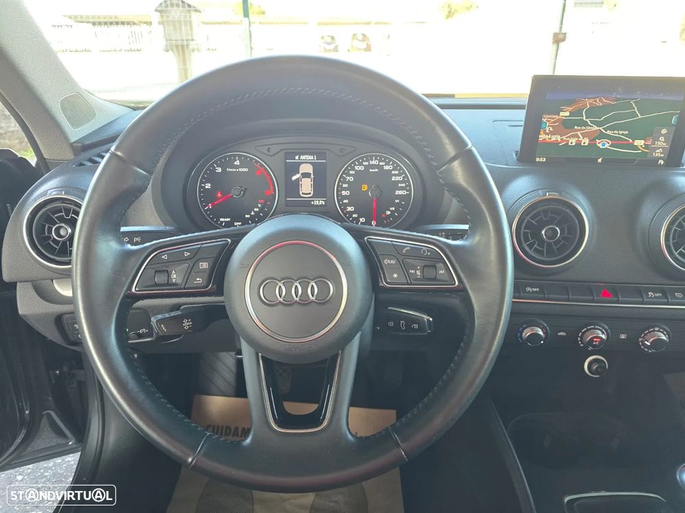 Audi A3 Sportback 30 TDI Design - 20