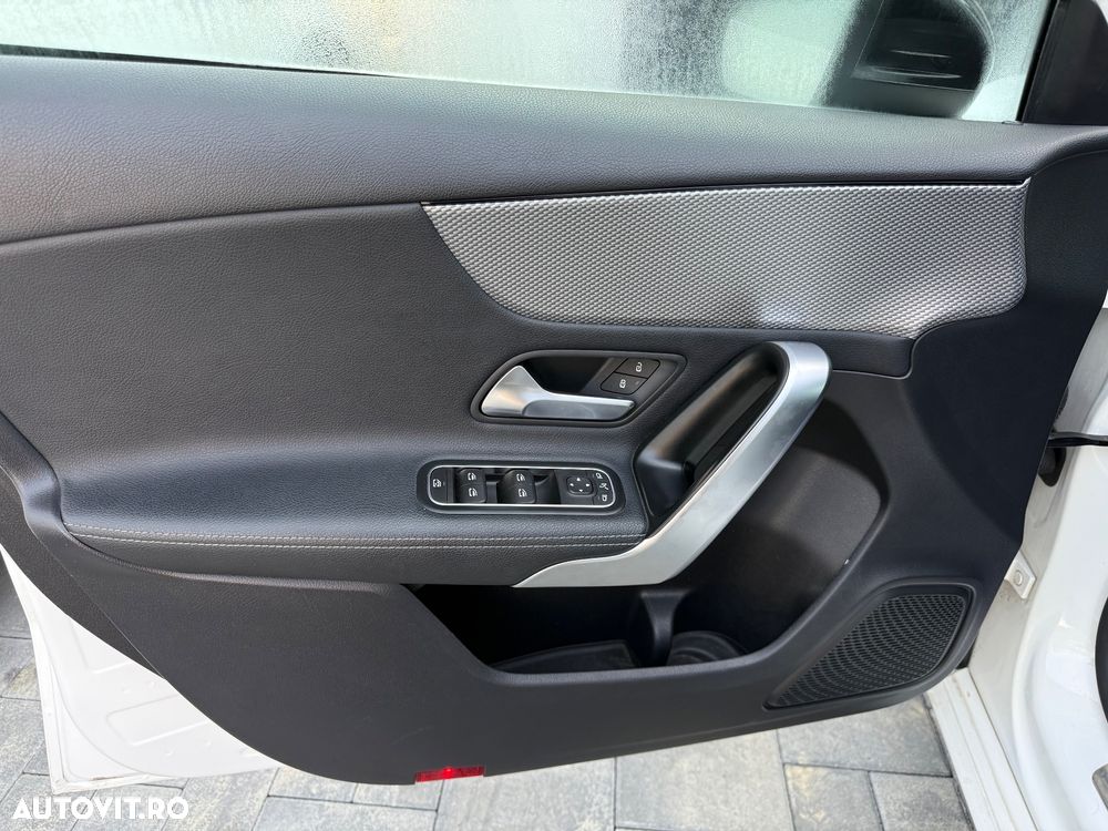 Mercedes-Benz A 180 d 7G-DCT AMG Line - 13