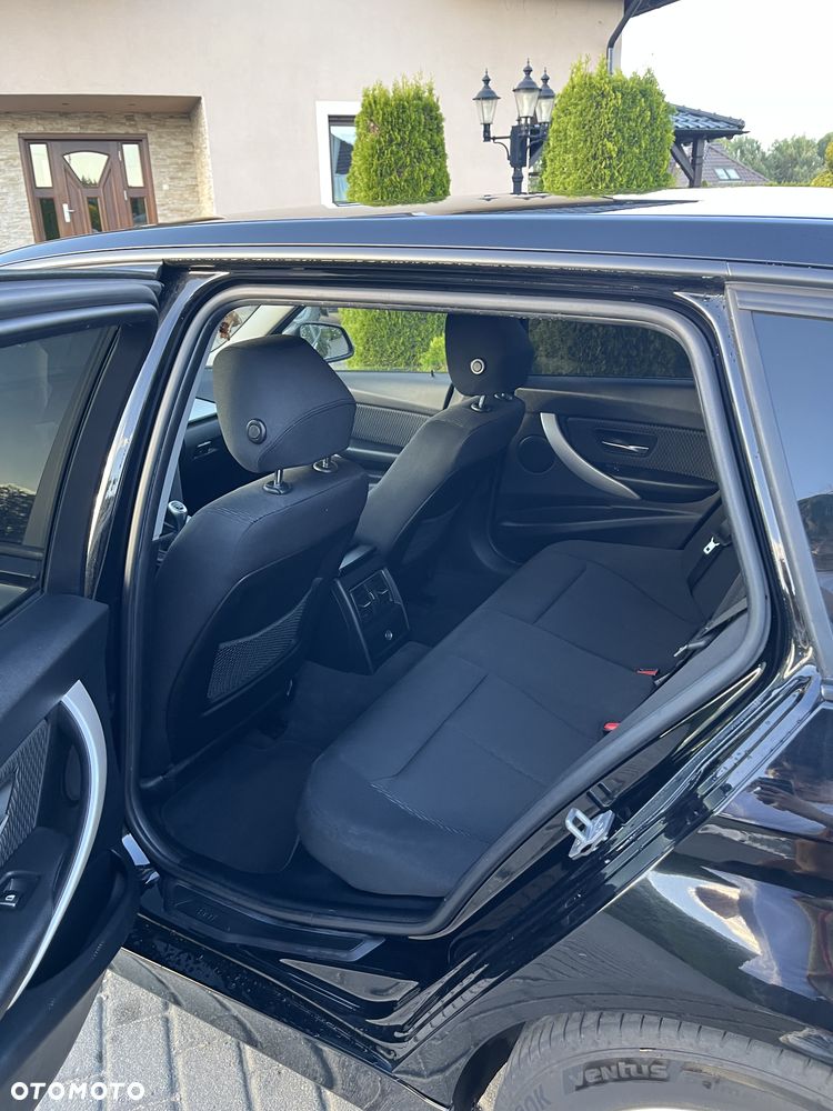BMW Seria 3 318i Edition Luxury Line Purity - 20