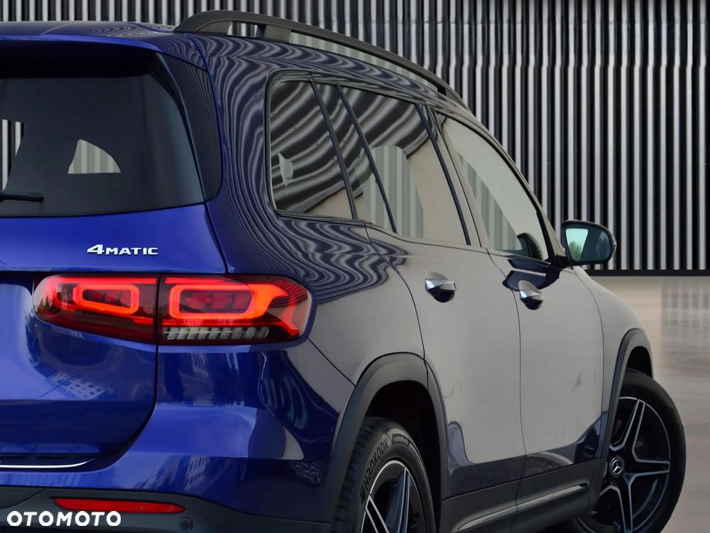 Mercedes-Benz GLB 250 4-Matic AMG Line 8G-DCT - 11