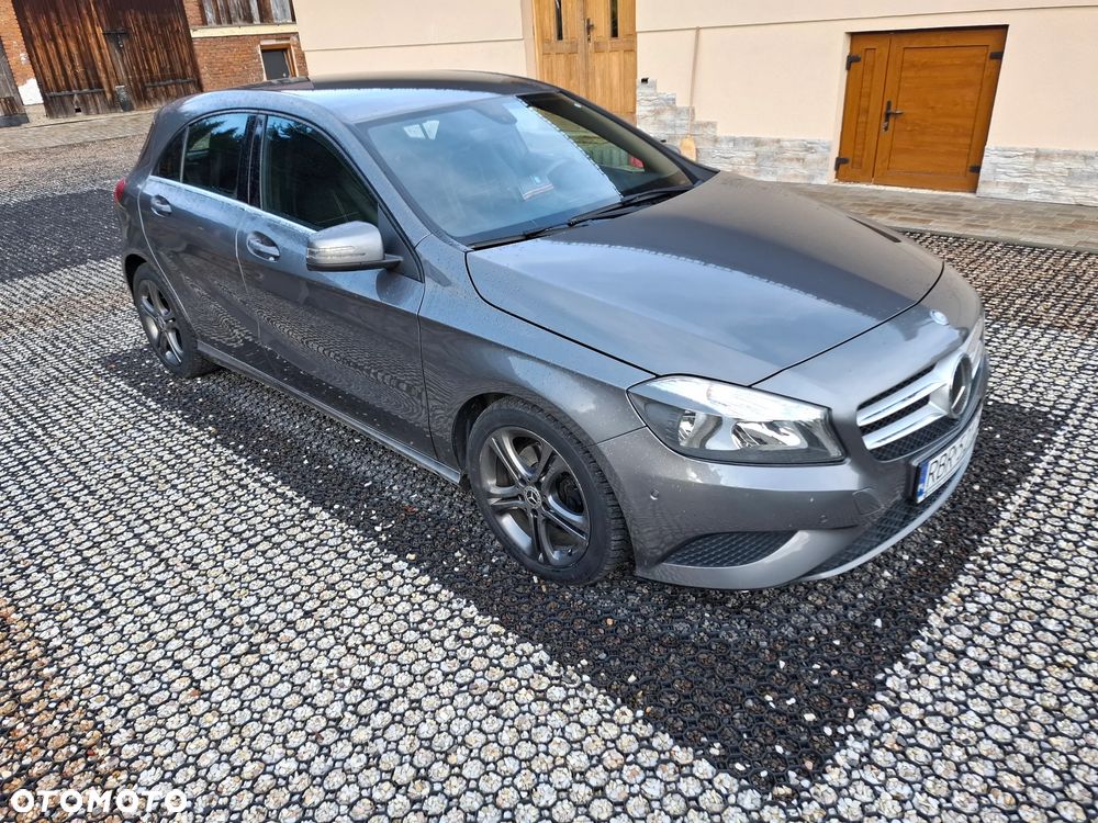 Mercedes-Benz Klasa A 200 (BlueEFFICIENCY) 7G-DCT - 2