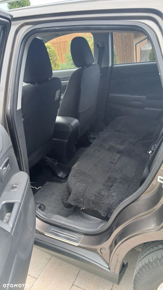 Mitsubishi ASX 1.6 Inform - 9