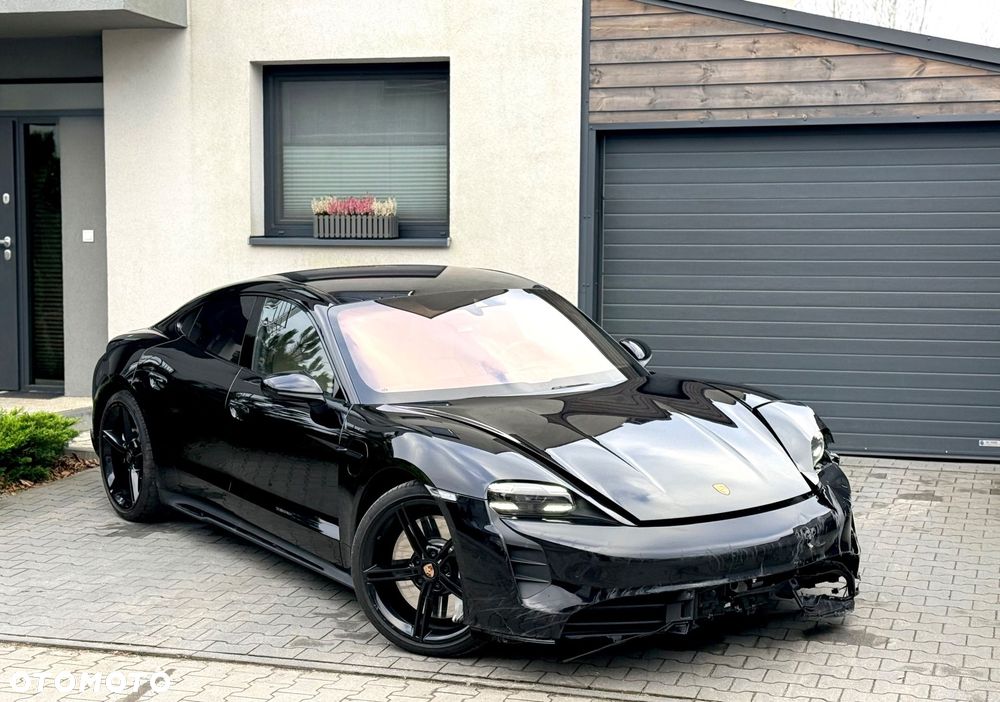 Porsche Taycan - 5