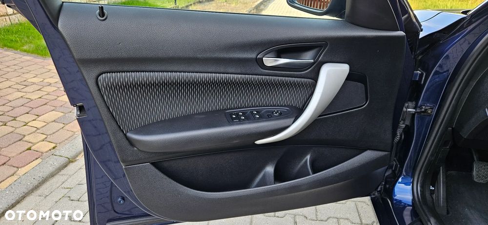 BMW Seria 1 - 30