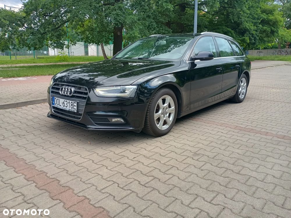 Audi A4 Avant - 1