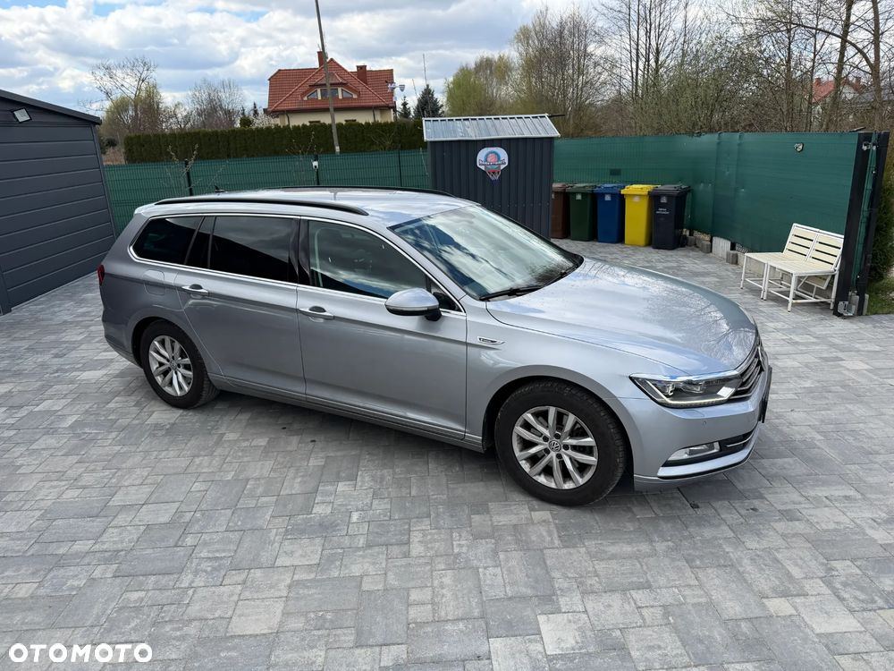 Volkswagen Passat 1.6 TDI SCR DSG Comfortline - 11