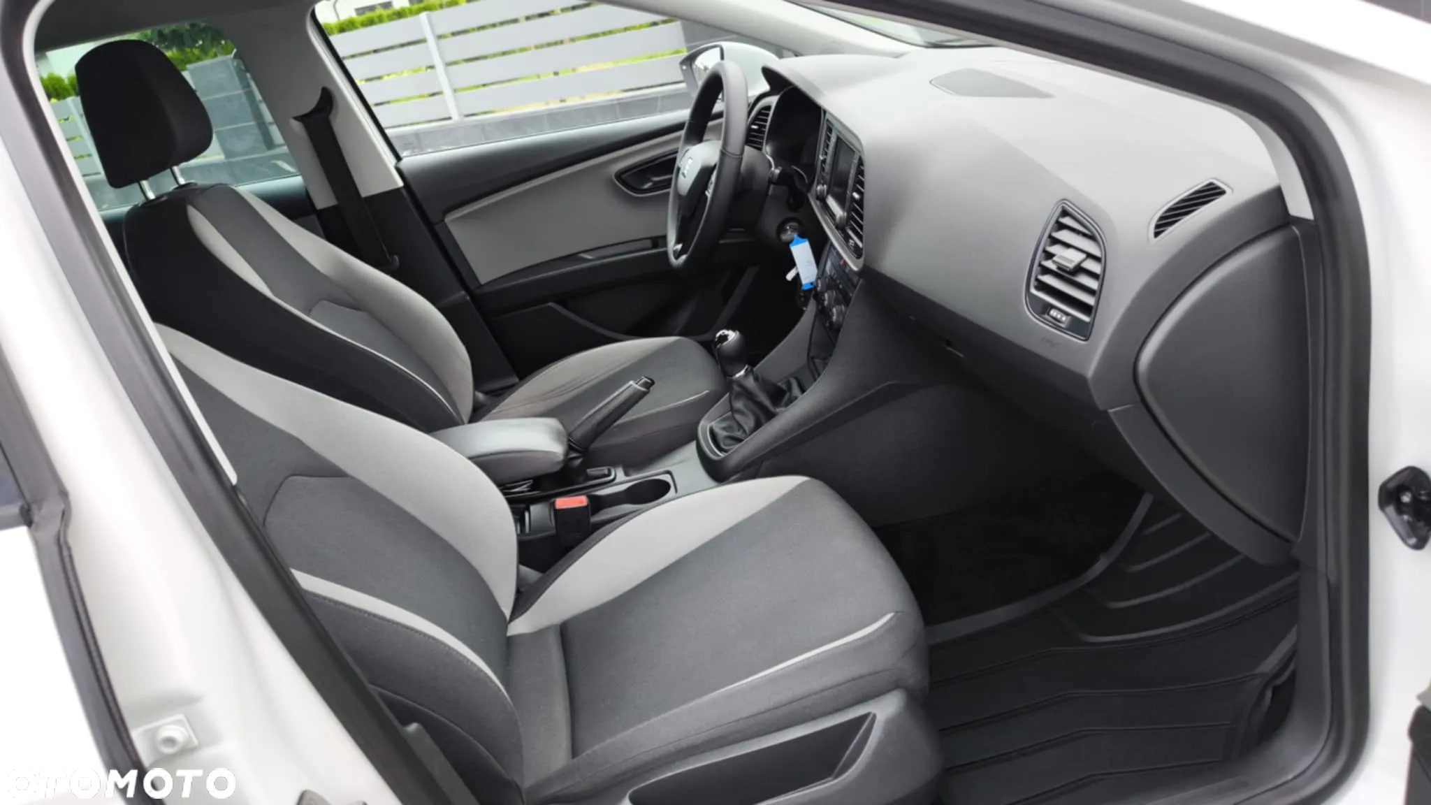Seat Leon 1.6 TDI Reference - 16
