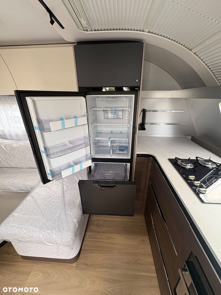 Adria ALPINA 663 HT - 14