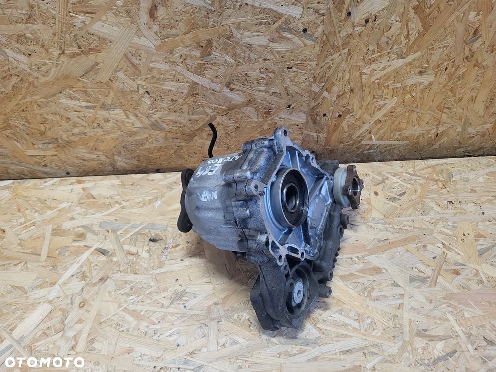 Bmw X1 e84 skrzynia rozdzielcza ATC300 7619176 - 1