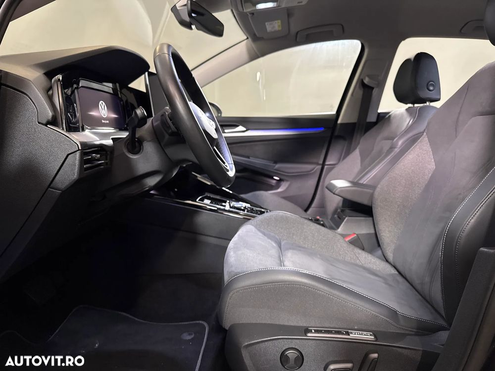 Volkswagen Golf - 24