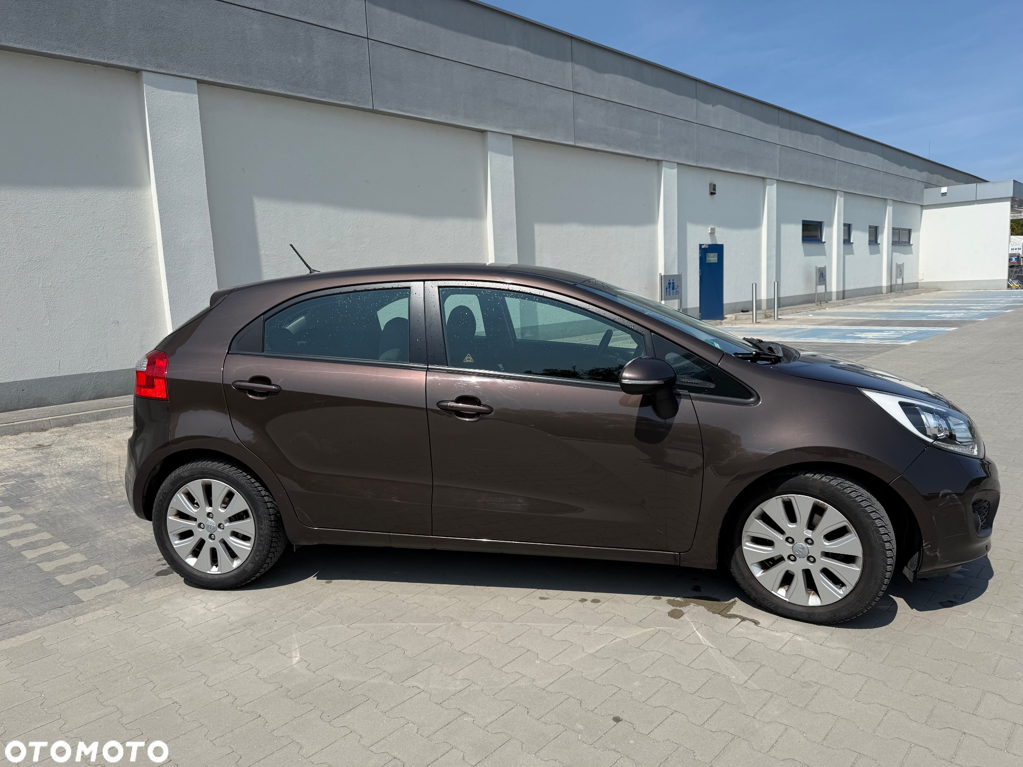 Kia Rio - 3