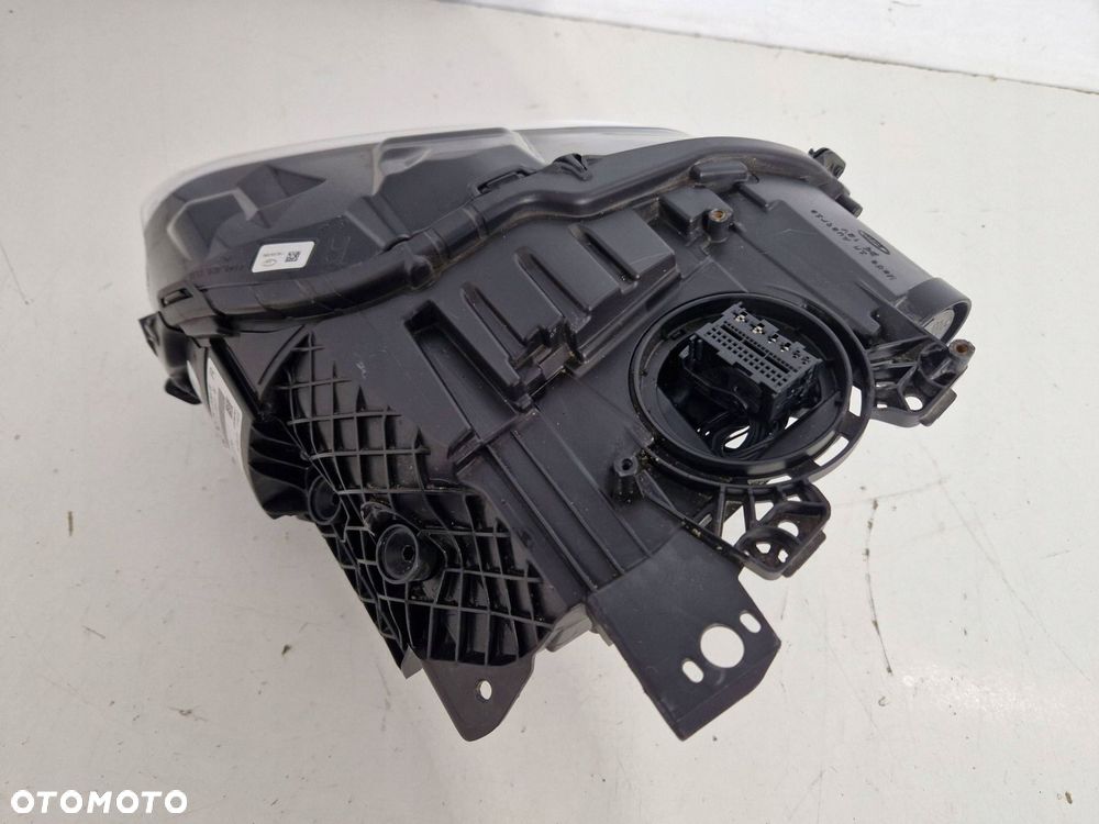 lampa prawy przód prawa przednia porsche taycan 9j1 eu - 11