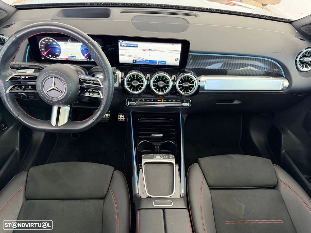 Mercedes-Benz GLB 180 d AMG Line - 11