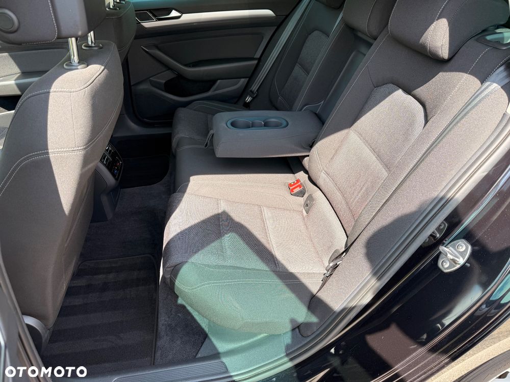 Volkswagen Passat 1.4 TSI ACT (BlueMotion Technology) Comfortline - 23