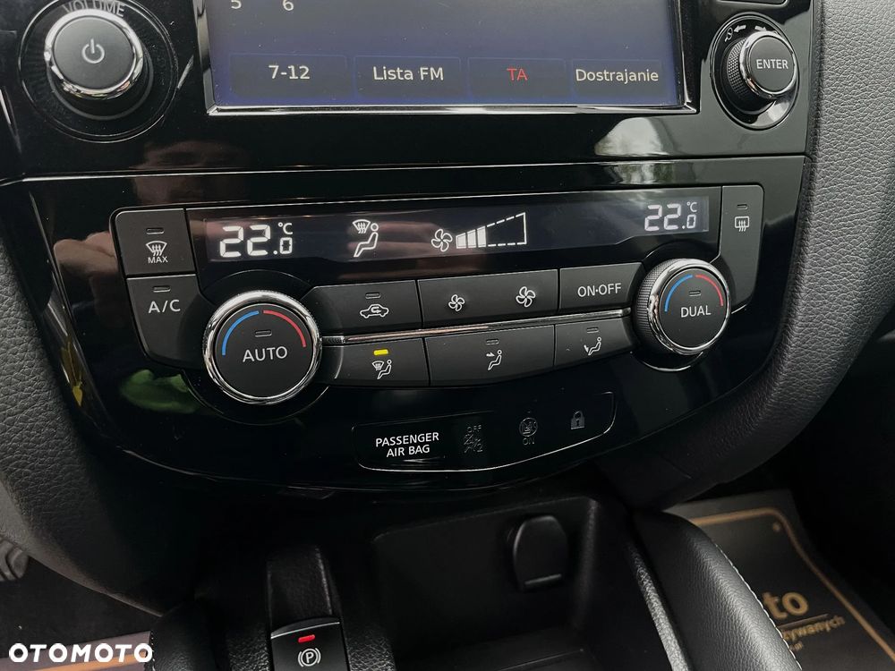 Nissan Qashqai 1.2 DIG-T N-Connecta - 29