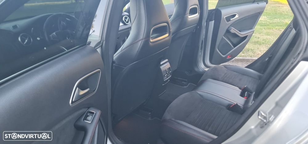 Mercedes-Benz CLA 200 d Shooting Brake AMG Line Aut. - 43