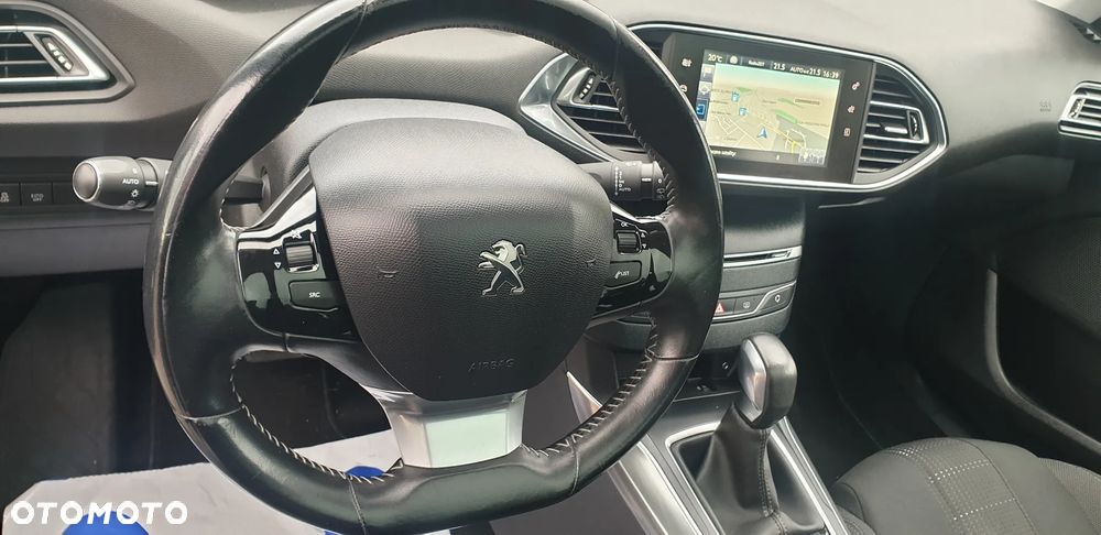 Peugeot 308 BlueHDi 150 Automatik Stop & Start Niveau 2 Business-Line - 32