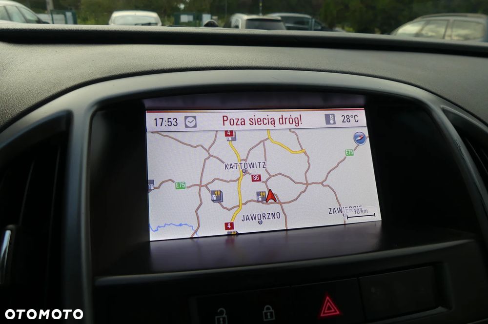 Opel Astra 1.4 T Cosmo - 11